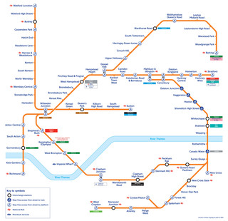 Carte du reseau de train urbain London Overground de Londres